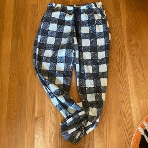 Hue drawstring black and white pajamas pants size medium